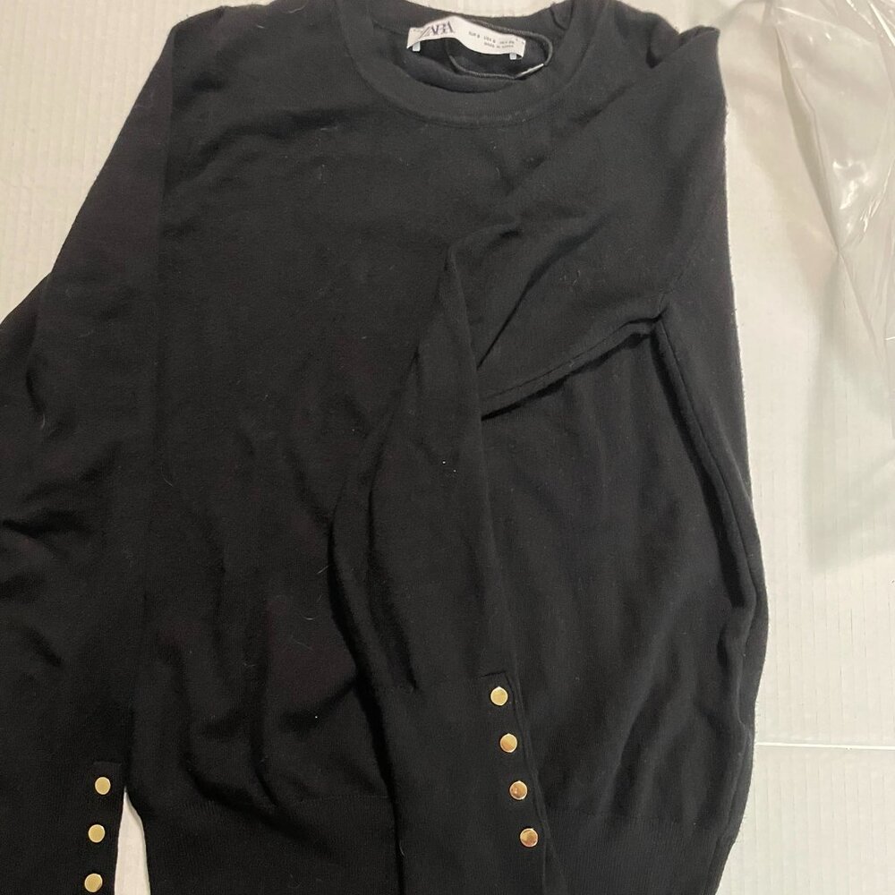 NWOT Black Zara Sweater